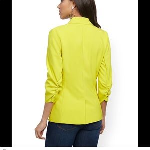 XXL Blazer open front color brilliant chartreuse